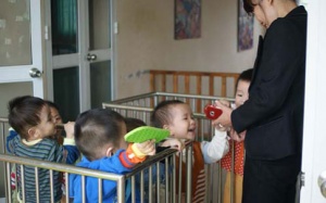 'Vòng tay nhân ái' cho người bị ảnh hưởng bởi HIV/AIDS